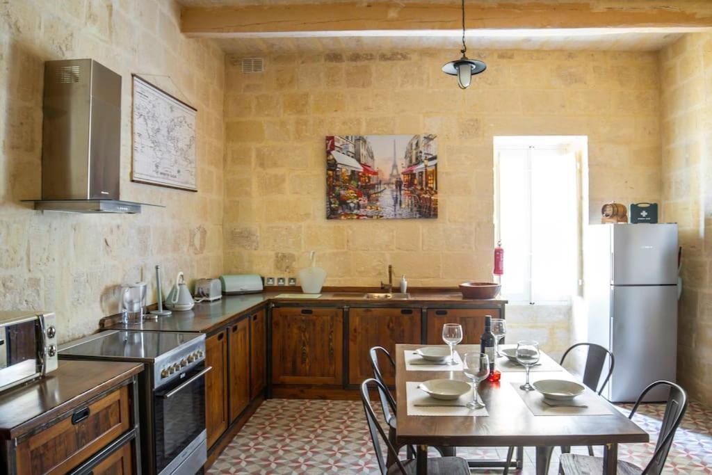 Chic, Stylish & Spacious Flat In Central Valletta Ngoại thất bức ảnh