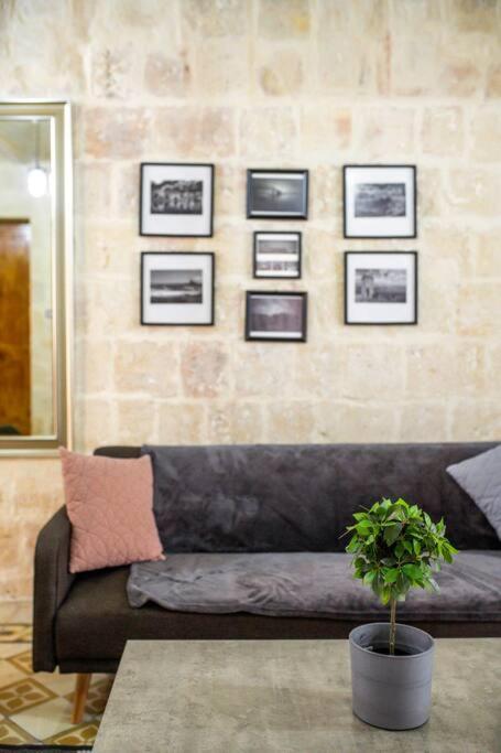 Chic, Stylish & Spacious Flat In Central Valletta Ngoại thất bức ảnh