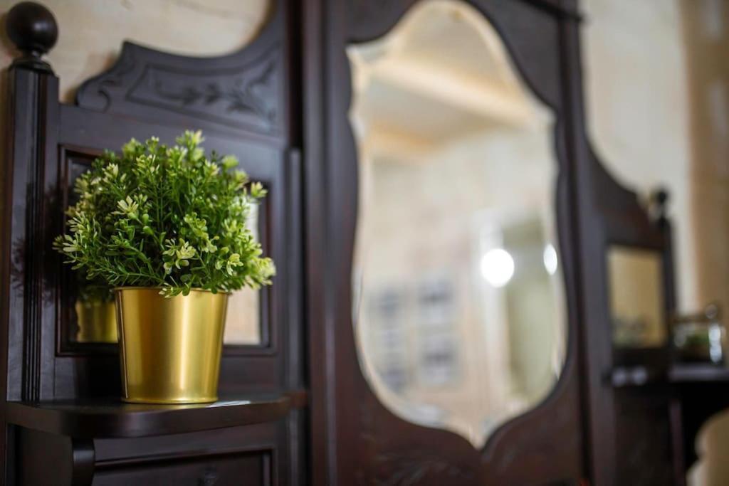 Chic, Stylish & Spacious Flat In Central Valletta Ngoại thất bức ảnh